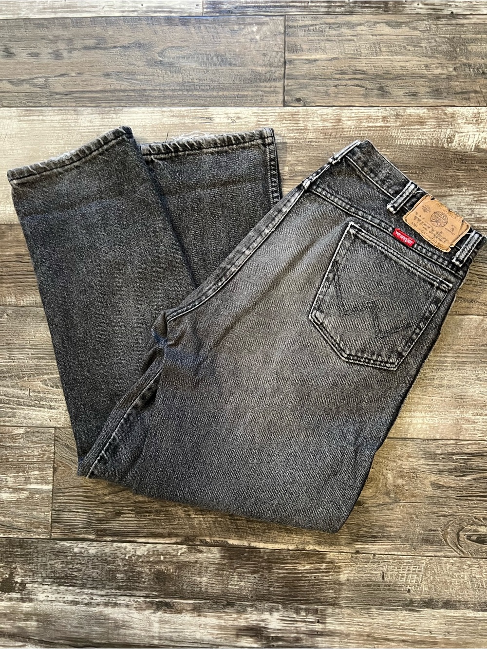 Vintage Wrangler Men's Black Washed Straight-Leg Jeans